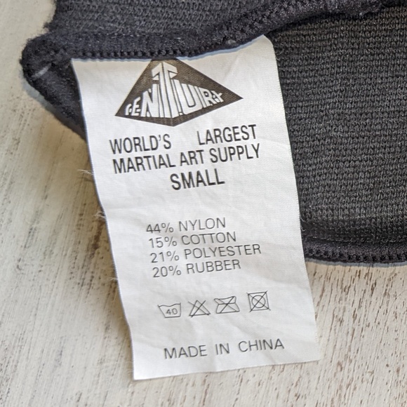 Century Martial Arts Shin/Arm Pads/Guards size Small Unisex - Picture 7 of 7